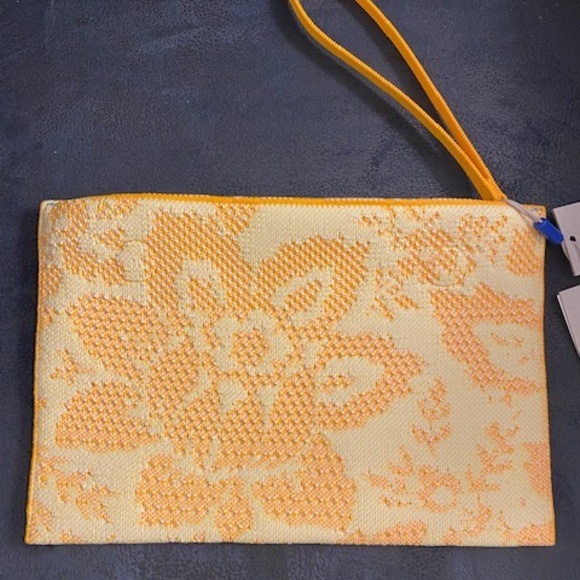 BNIB Rothy's Bundle:  size 9 Daisy Squares and Jardin Yellow Essential Pouch - Picture 5 of 6